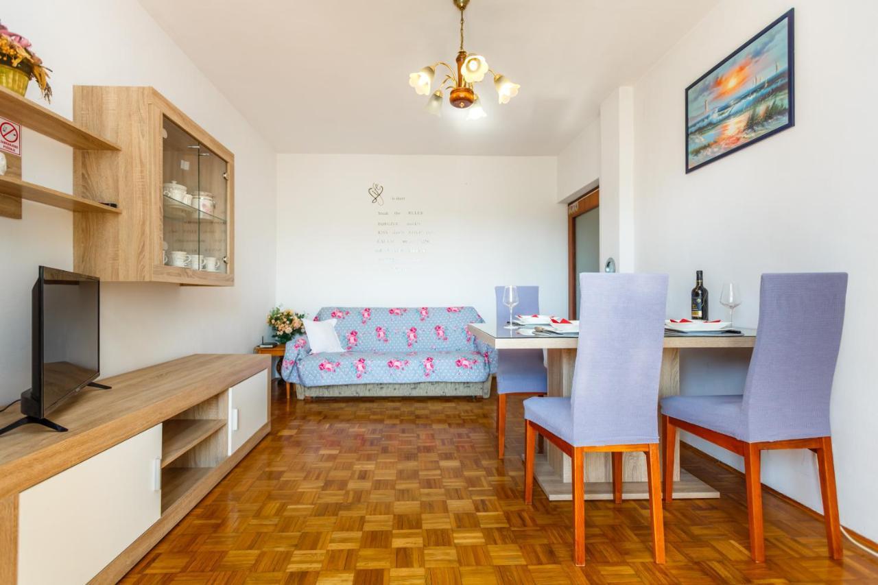 Apartment Dragica Krk Town Exterior photo
