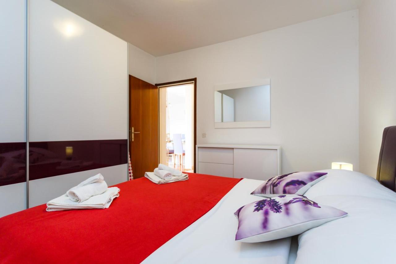 Apartment Dragica Krk Town Exterior photo